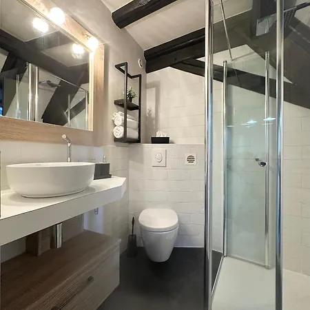 Jeannette Apartament *